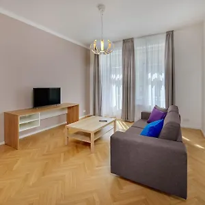 Downtown Kodanska Aparthotel Prag