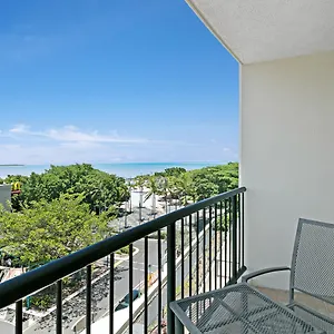 Mantra Esplanade 4* Кэрнс